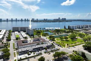 801 Lake Shore Drive 817, Lake Park, Fl 33403, Lake Park