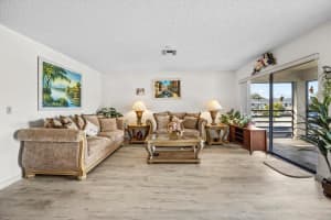 1250 SE Parkview Place C6, Stuart, FL 34994 - MLS#R11149292