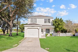 4626 Lakeside Circle, West Palm Beach, FL 33417 - MLS#R11149298