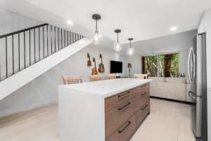 1100 Scotia Drive 105, Hypoluxo, FL 33462 - MLS#R11149303