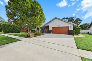 5136 Beechwood Road, Delray Beach, FL 33484 - MLS#R11149311