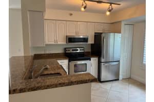 103 Yacht Club Way 101, Hypoluxo, FL 33462 - MLS#R11149322