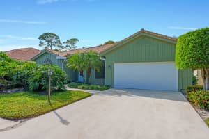 9055 Cypress Hollow Drive, Palm Beach Gardens, FL 33418 - MLS#R11149362