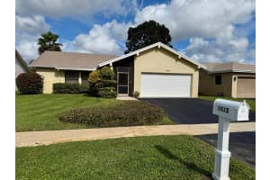 10633 Greenbriar Court, Boca Raton, FL 33498 - MLS#R11149381