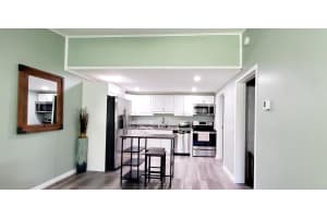 530 N 7th Place, Vero Beach, FL 32962 - MLS#R11149419