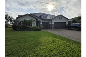 527 Vallarta Drive, Port Saint Lucie, FL 34984 - MLS#R11149468