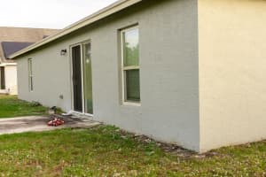 2325 SE Calcutta Circle, Port Saint Lucie, FL 34952 - MLS#R11149478