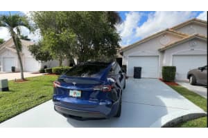 1955 Waterside Court E, Wellington