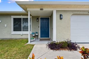 1967 SE West Dunbrooke Circle, Port Saint Lucie, FL 34952 - MLS#R11149543