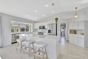 1902 SE South Buttonwood Drive, Port Saint Lucie, FL 34952 - MLS#R11149546