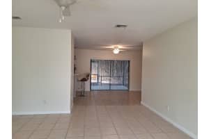 1365 19th Avenue SW, Vero Beach, FL 32962 - MLS#R11149566