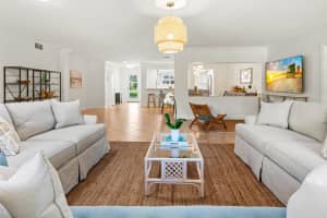 602 Atlantic Drive, Lantana, FL 33460 - MLS#R11149568