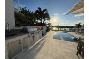 1000 N Us Highway 1 715, Jupiter, FL 33477 - MLS#R11149610