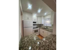 346 Windsor O West Palm Beach, FL 33417 - Off Market