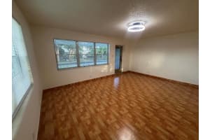 346 Windsor O West Palm Beach, FL 33417 - Off Market