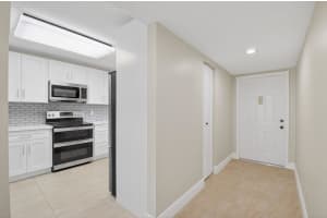 5574 Witney Drive 104 Delray Beach, FL 33484 - Off Market