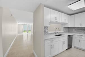 5574 Witney Drive 104 Delray Beach, FL 33484 - Off Market