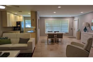 1024 S Oakridge Circle, Lake Worth, Fl 33462, Lake Worth