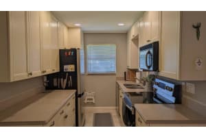 1024 Oakridge Circle, Lake Worth, FL 33462 - MLS#R11149726