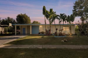 3133 SE Pruitt Rd Road, Port Saint Lucie, FL 34952 - MLS#R11149747