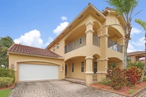 748 Cresta Circle, West Palm Beach, FL 33413 - MLS#R11149768