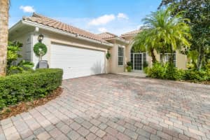 8297 SE Angelina Court, Hobe Sound, FL 33455 - MLS#R11149775