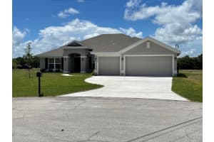 5236 Nw Iredell Street, Port Saint Lucie