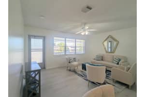 283 Sheffield L West Palm Beach, FL 33417 - Off Market