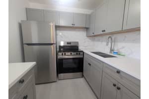 283 Sheffield L West Palm Beach, FL 33417 - Off Market