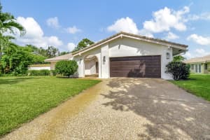 804 Foxpointe Circle, Delray Beach, FL 33445 - MLS#R11149810