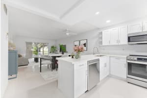 7797 Golf Cir Drive, Margate, FL 33063 - MLS#R11149815