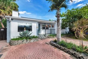 425 32nd Street, West Palm Beach, FL 33407 - MLS#R11149835