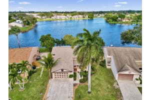 32 Buxton Lane, Boynton Beach, FL 33426 - MLS#R11149847