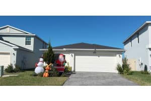 682 Papillon Street, Palm Bay, FL 32908 - MLS#R11149879
