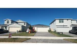 682 Papillon Street SW, Palm Bay, FL 32908 - MLS#R11149879