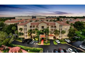 300 Uno Lago Drive 405, Juno Beach, FL 33408 - MLS#R11149881