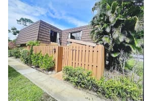 5748 Se Riverboat Drive, Stuart