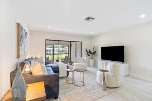 17 Stratford Drive, Boynton Beach, FL 33436 - MLS#R11149942