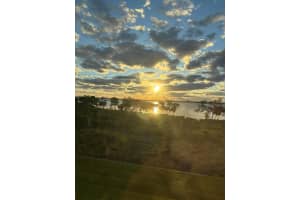 29 Harbour Isle Drive, Fort Pierce, FL 34949 - MLS#R11149983