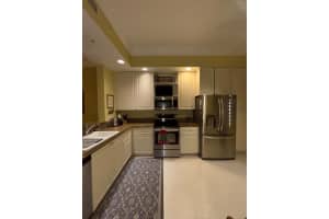 29 Harbour Isle Drive, Fort Pierce, FL 34949 - MLS#R11149983