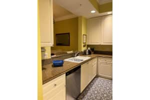 29 Harbour Isle Drive, Fort Pierce, FL 34949 - MLS#R11149983