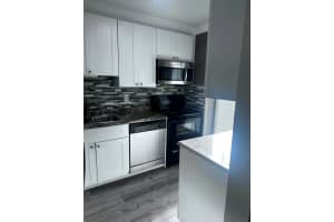 1040 4th Avenue, Deerfield Beach, FL 33441 - MLS#R11150020