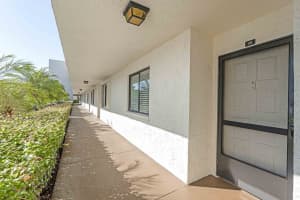 3138 Via Poinciana 116, Lake Worth, FL 33467 - MLS#R11150031