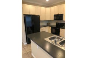 253 Lake Monterey Circle, Boynton Beach, FL 33426 - MLS#R11150043