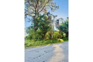 Tbd Avenue Avenue, Fort Pierce, FL 34947 Sold 01/19/26