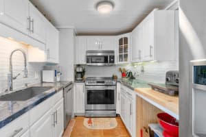 5600 Flagler Drive, West Palm Beach, FL 33407 - MLS#R11150143