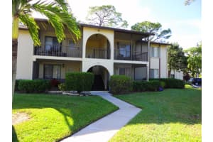 322 Knotty Pine Circle D-1, Greenacres, Fl 33463, Greenacres