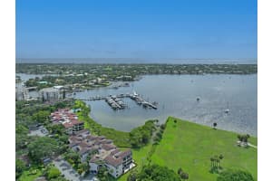 1660 Twelve Oaks Way 101 & 50 Ft. Dock & 30k L, North Palm Beach, FL 33408 - MLS#R11150169