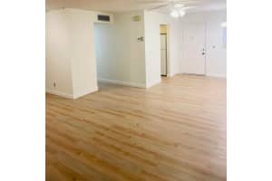 725 Lori Drive, Palm Springs, FL 33461 - MLS#R11150185