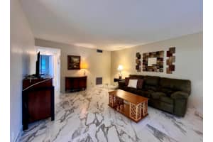 14 Bedford A, West Palm Beach, FL 33417 - MLS#R11150215